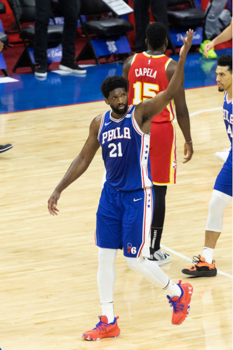  恩比德遭遇左膝韧带撕裂，76人内线告急寻替代  