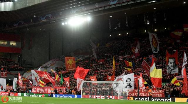  科隆主场灯光故障，比赛中断半小时引争议  