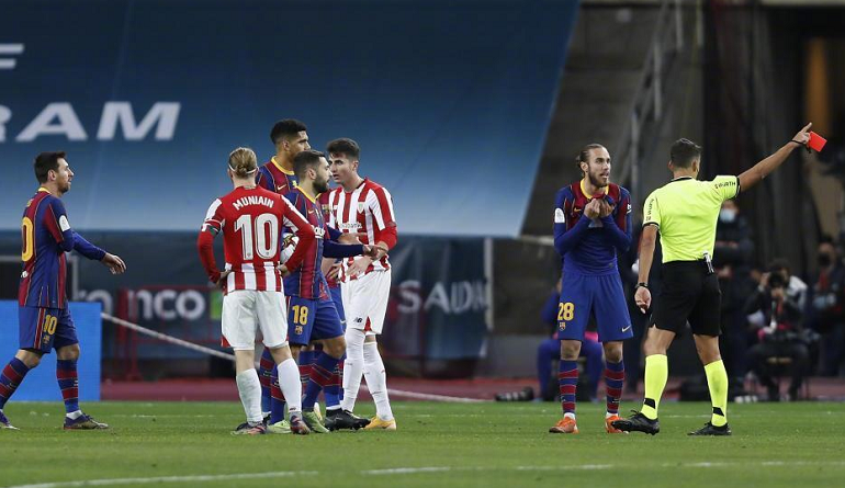  曼联新核染红遭禁赛，争四之路蒙阴影  